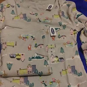 Womens medium old navy thermal pj set.